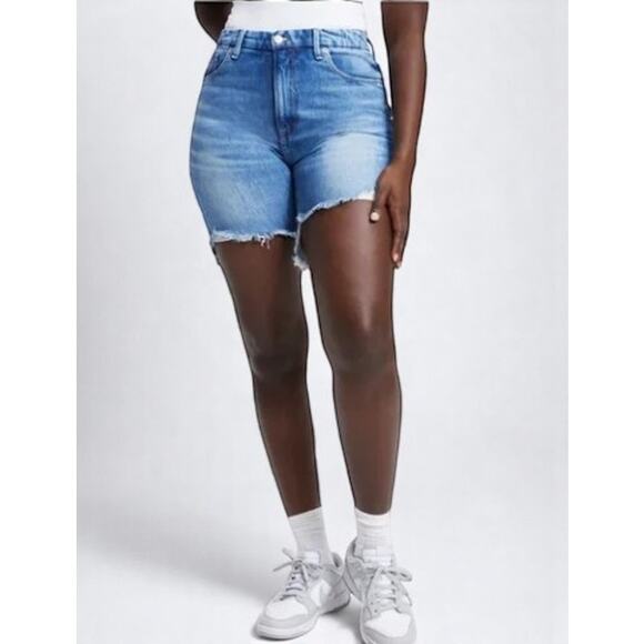 Good American 20W Plus Good Icon Denim Shorts Retro Distress Ripped Summer Beach - Picture 1 of 13
